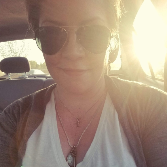 Meet your Posher, Tamara - Picture 3 of 3